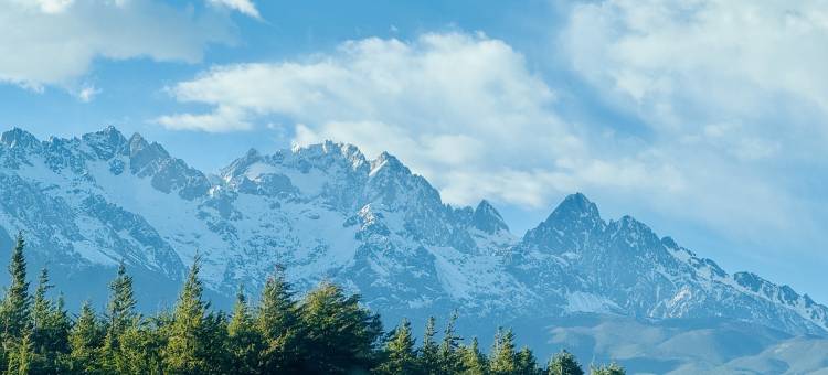 云隐里雪山观景小院(白沙古镇店)图片