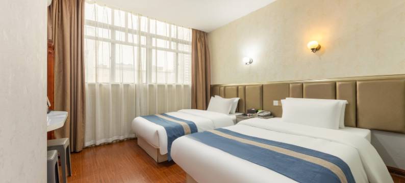 九福酒店(福州三坊七巷南门兜地铁站店)图片