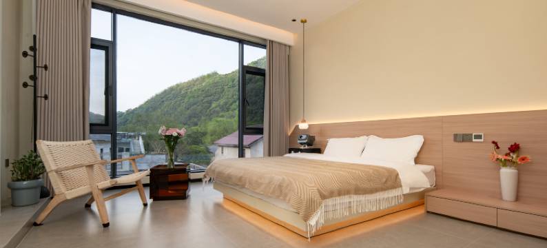 见峦山·观景·溯溪·星空度假美宿(西津野渡葛洪仙居竹筏码头店)图片