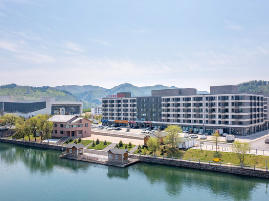 LUXE水晶橙子酒店(集安高句丽遗址公园店)