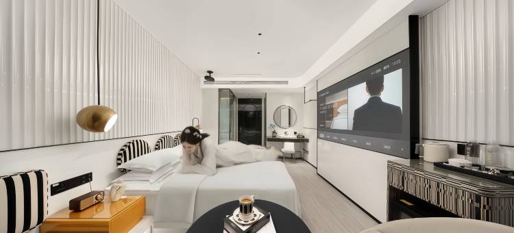 铂豪·珍藏星空全屋智能·设计师酒店(义乌万达广场店)图片