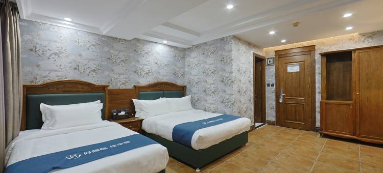 如家UP华驿精选酒店PLUS(哈尔滨中央大街店)图片