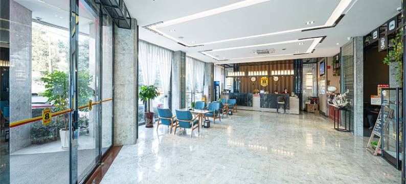 速8酒店(河池汽车总站店)图片