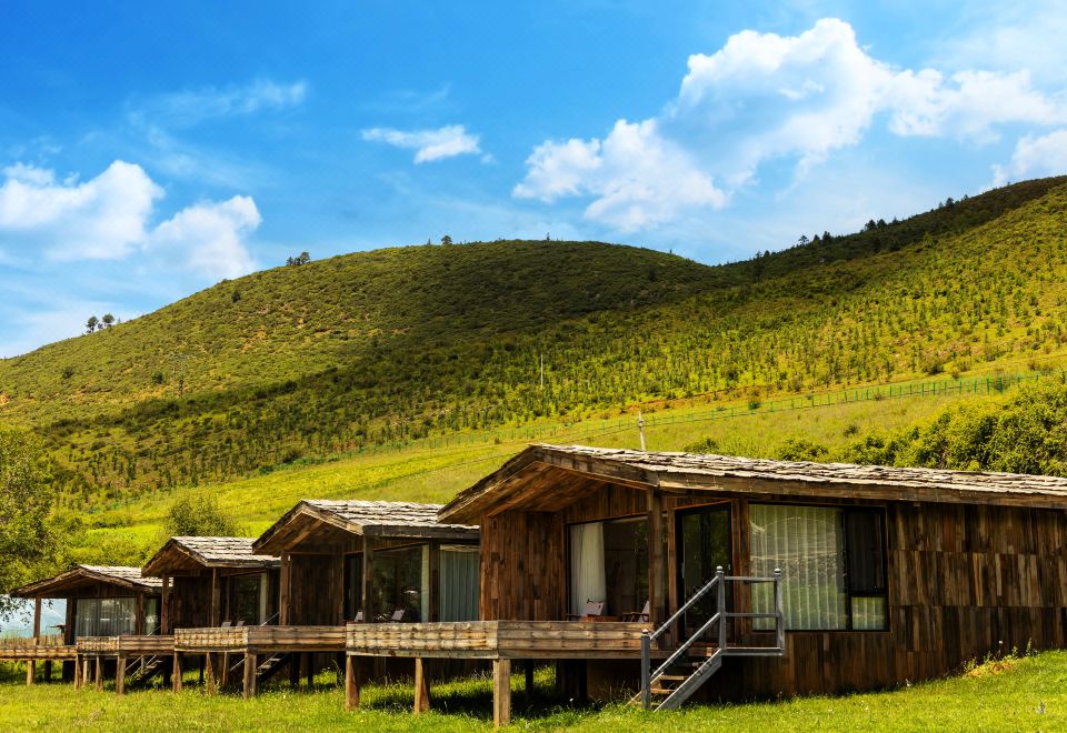 半山探野·悬崖纳境依山听海隐邸（香格里拉纳帕海店）