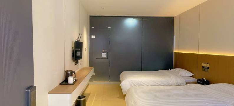 南院民宿酒店(三二〇一医院店)图片