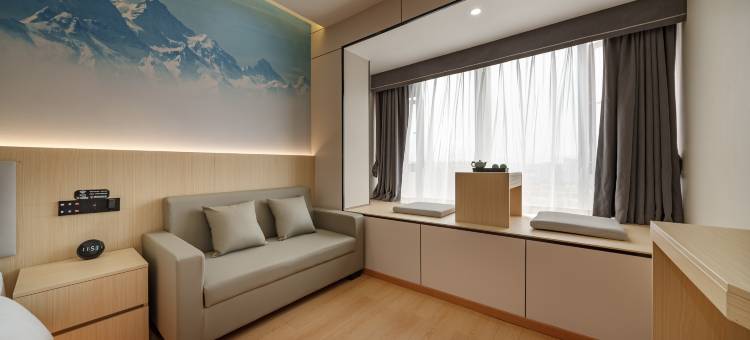 子兴酒店(乐山高铁站世豪广场店)图片