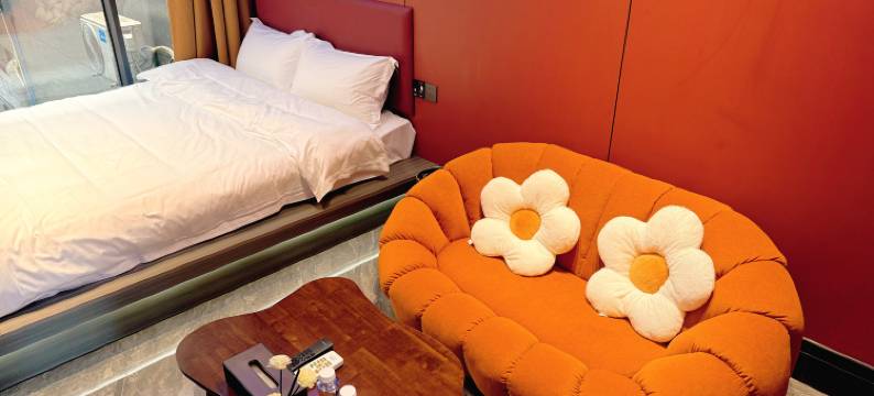 嗨熊电竞酒店(太子殿地铁站店)图片