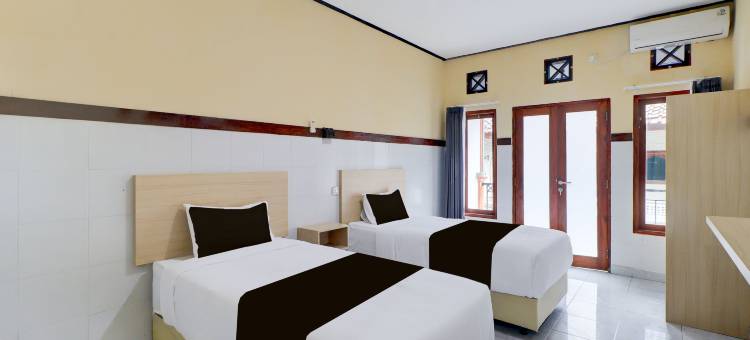 Townhouse Oak Legian Near Legian Beach Formerly Sayang Maha Merta图片