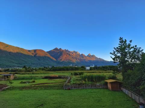既山行 MountainTrip•日照金山丨雪山观景牧场野奢设计师度假酒店图片