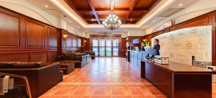 平凉喜达假日酒店图片