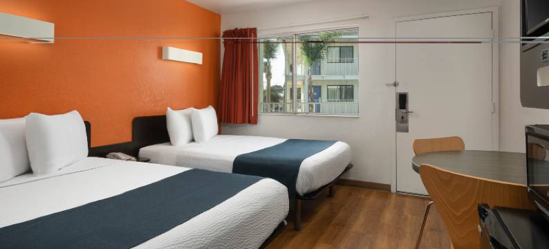 卡宾特里拉北部圣芭芭拉6号汽车旅馆(Motel 6 Carpinteria, CA - Santa Barbara - North)图片