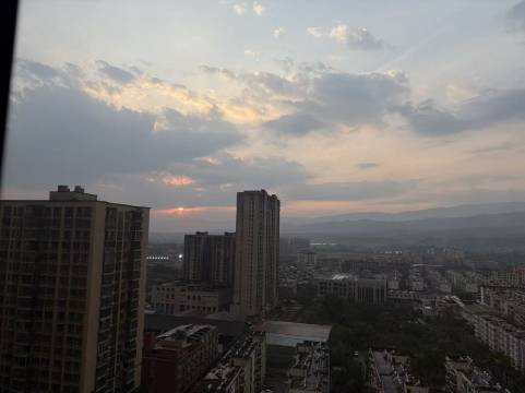 八叶·清雅居度假民宿(芒市广场店)图片