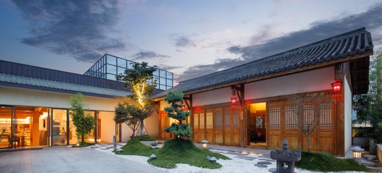 颐润酒店(五粮液生态园宜宾学院江北店)图片