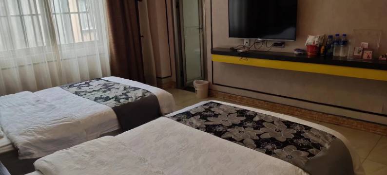 建水天呈酒店(曲江店)图片