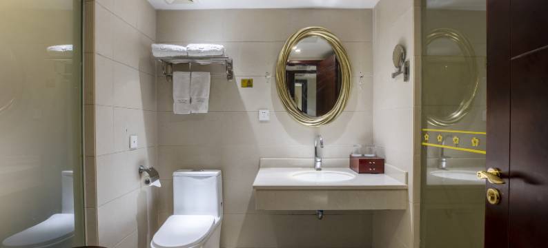 石狮泉冠酒店(市政府德辉广场店)图片