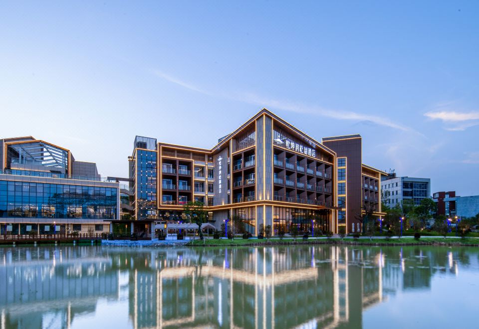 QIAN KUN RUN SONGHU HOTEL Hotel Overview