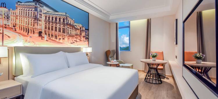 维也纳国际酒店(营山泰合新天地店)图片