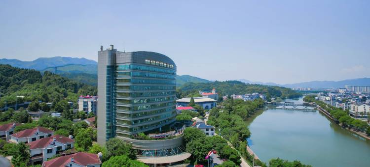 皇爵君廷酒店(建德寿昌古镇店)图片