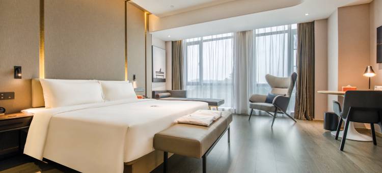 东莞虎门站虎门大道亚朵酒店图片