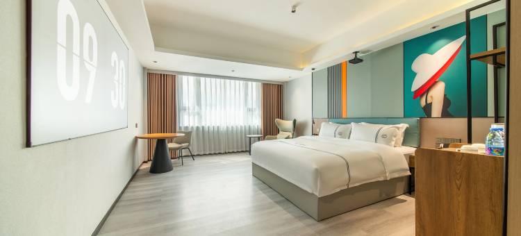 华城酒店(吴川奥园广场海滨汽车客运站店)图片