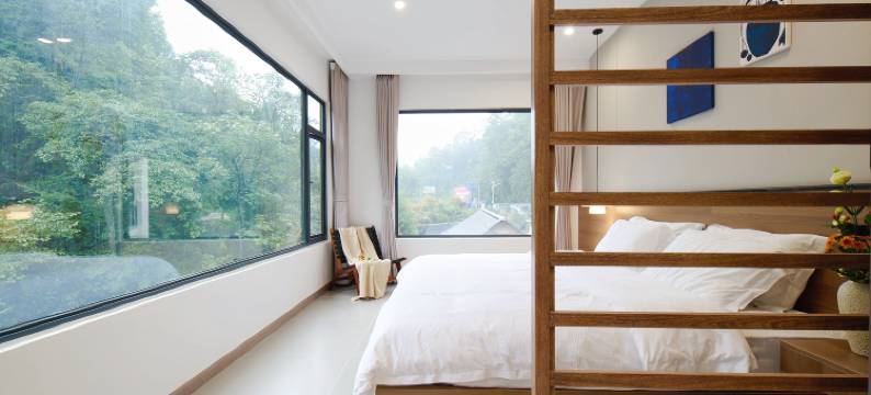 西岭·嬉野私汤民宿(花水湾店)图片