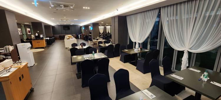 济州咸德温德姆华美达酒店(Ramada by Wyndham Jeju Hamdeok)图片