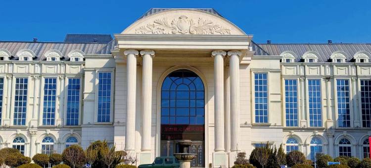 烟台蓝天宾馆(渔人码头景区店)图片