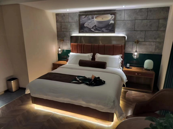 喆·非酒店(海北祁连县人民广场店)