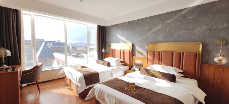 卓悦酒店(塔城卓悦百盛购物公园店)图片