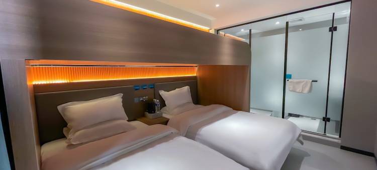 爱电竞酒店(开封鼓楼广场店)图片