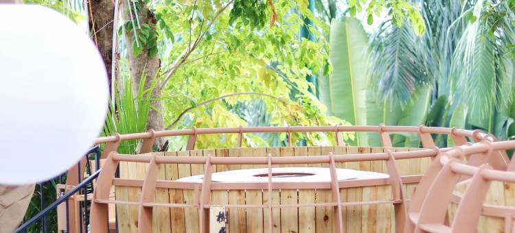 西双版纳景洪W达布溜酒店(告庄星光夜市店)图片