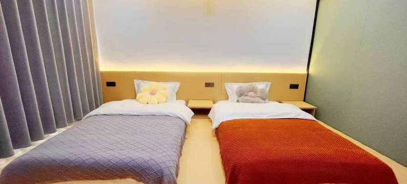 洛阳雅博民宿(洛邑古城丽景门十字街店)图片