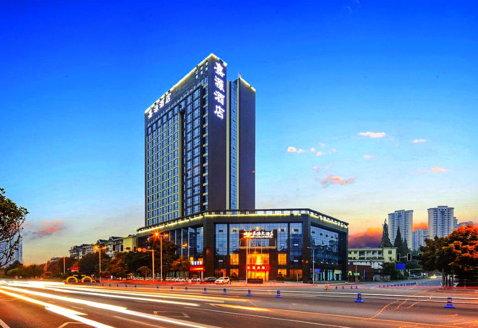 乐山世纪嘉源大酒店外景图