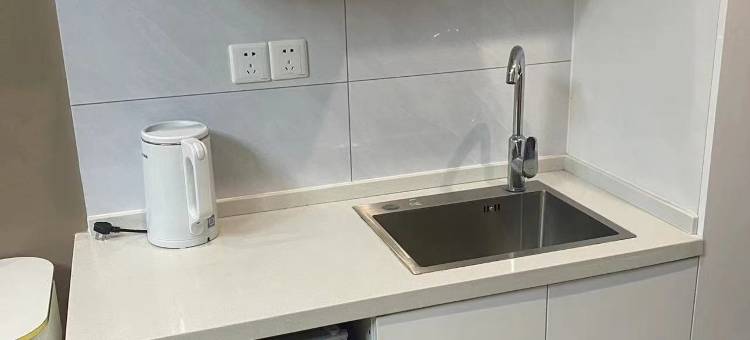 江阴蓝心居影院酒店图片