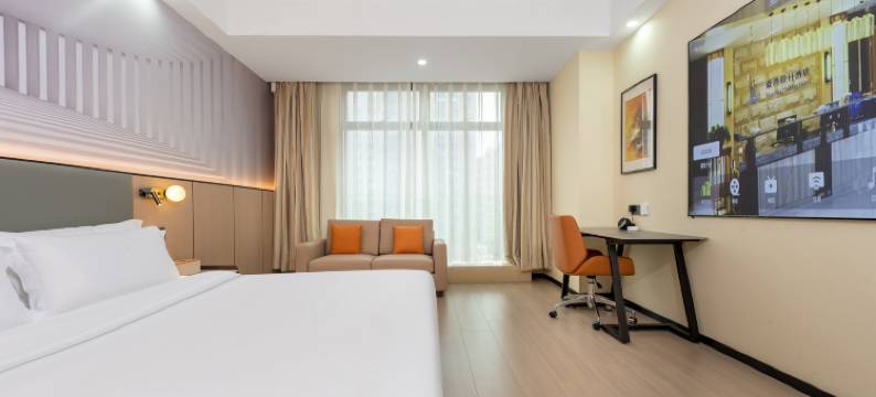 蓝湾假日酒店(盐城中南城大学城店)图片