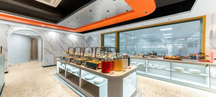 乐途酒店(吐鲁番鄯善新城东路盛世财富广场店)图片
