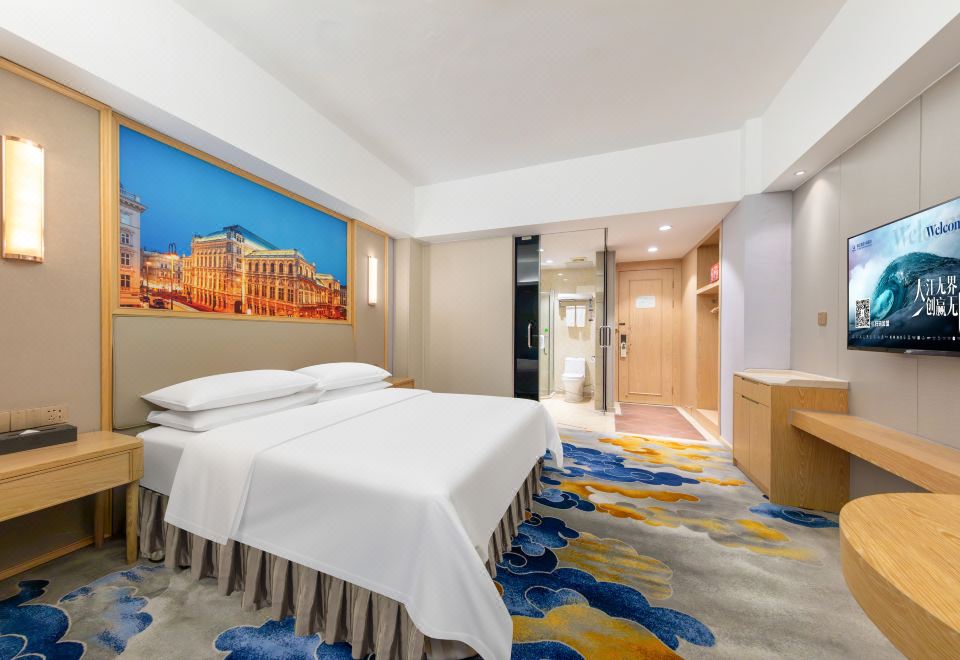 Vienna Hotel (Renhe subway station store of Guangzhou Baiyun International Airport) Hotel Overview