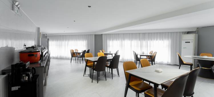 7天酒店(巩义火车站店)图片