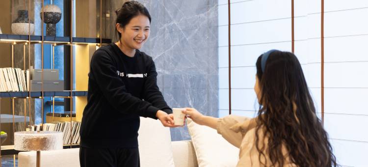 济南莱芜高创中心亚朵酒店图片