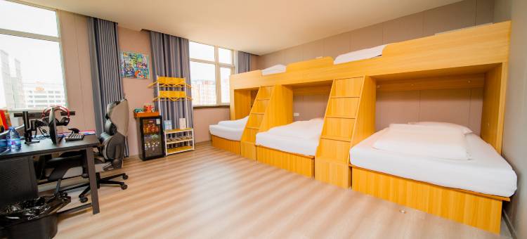 网鱼电竞酒店(天津东丽万达店)图片