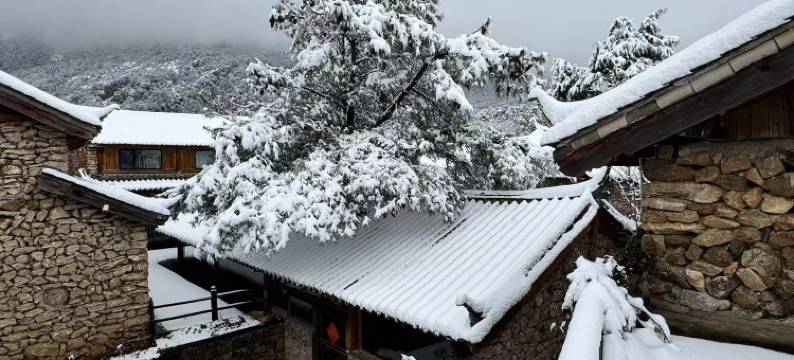 雪马玉龙酒店图片