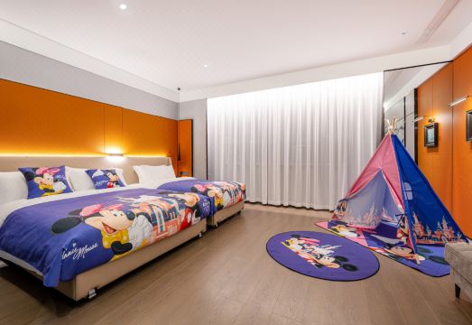 Super 8 International Hotel Jiayuguan Hotel Overview