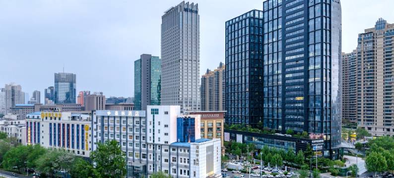 森林酒店(郑州曼哈顿广场燕庄地铁站店)图片