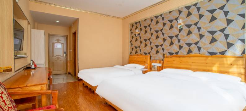 七彩丹霞鸿源酒店图片