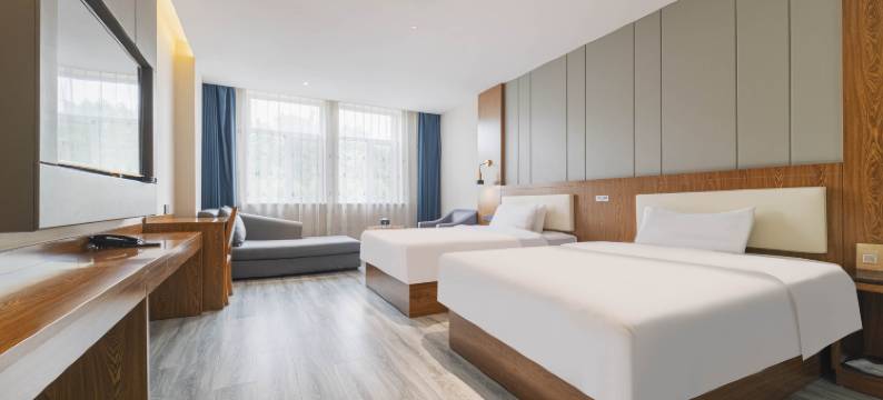 巩留H酒店(蝶湖景区店)图片