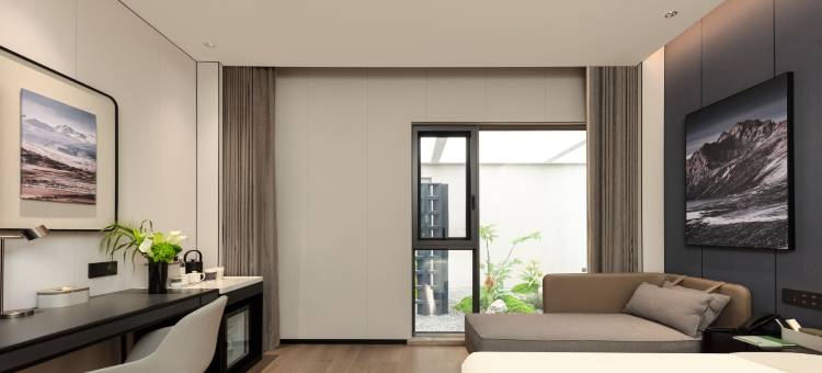 深圳CBD福田地铁站亚朵酒店图片