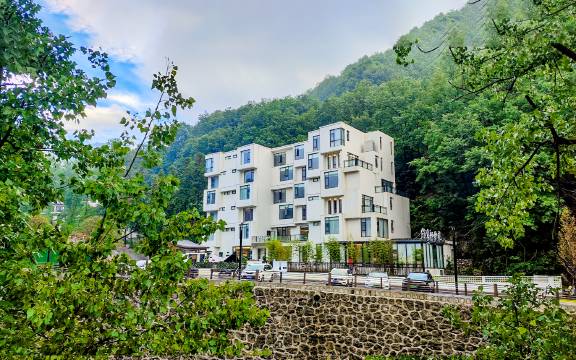 栾川鸾栖妙境民宿(老君山店)