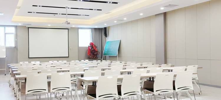 星空之城酒店(西宁海湖万达广场店)图片