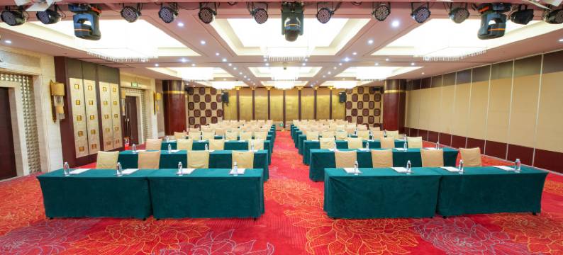 珠海庆华国际大酒店(拱北口岸情侣南路店)图片