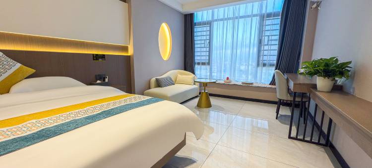 云·逸客房HOTEL(揭阳捷和职业技术学院店)图片